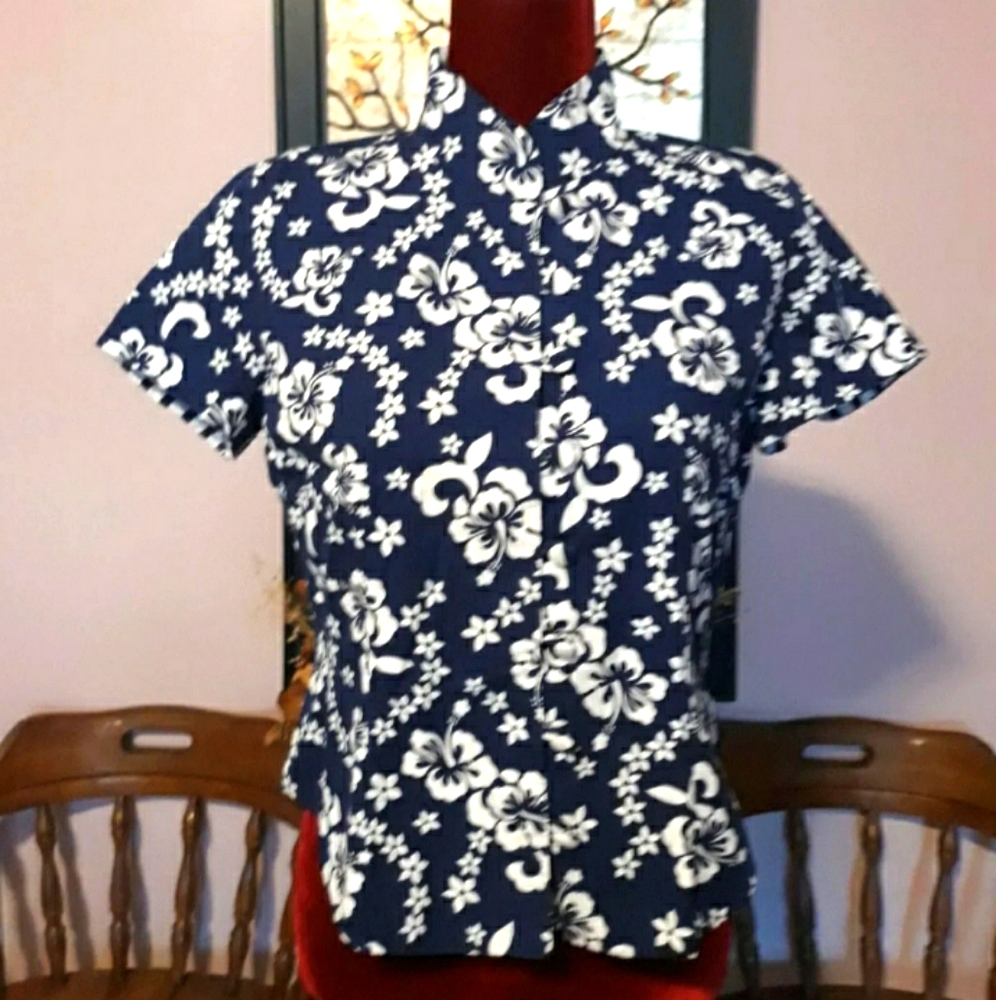 Short Sleeves Cotton Button down Blouse